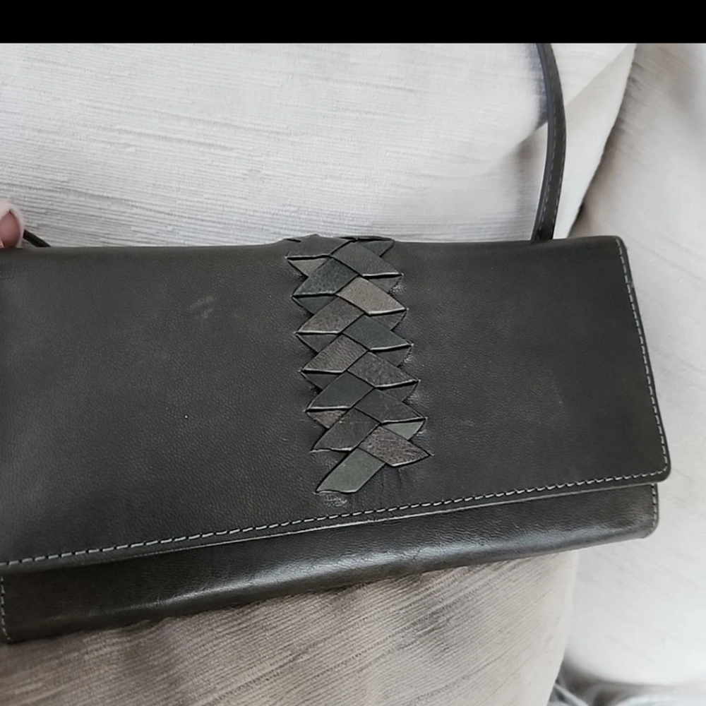 LODIS In the Details Traveler Crossbody/wallet Genuine Leather Green